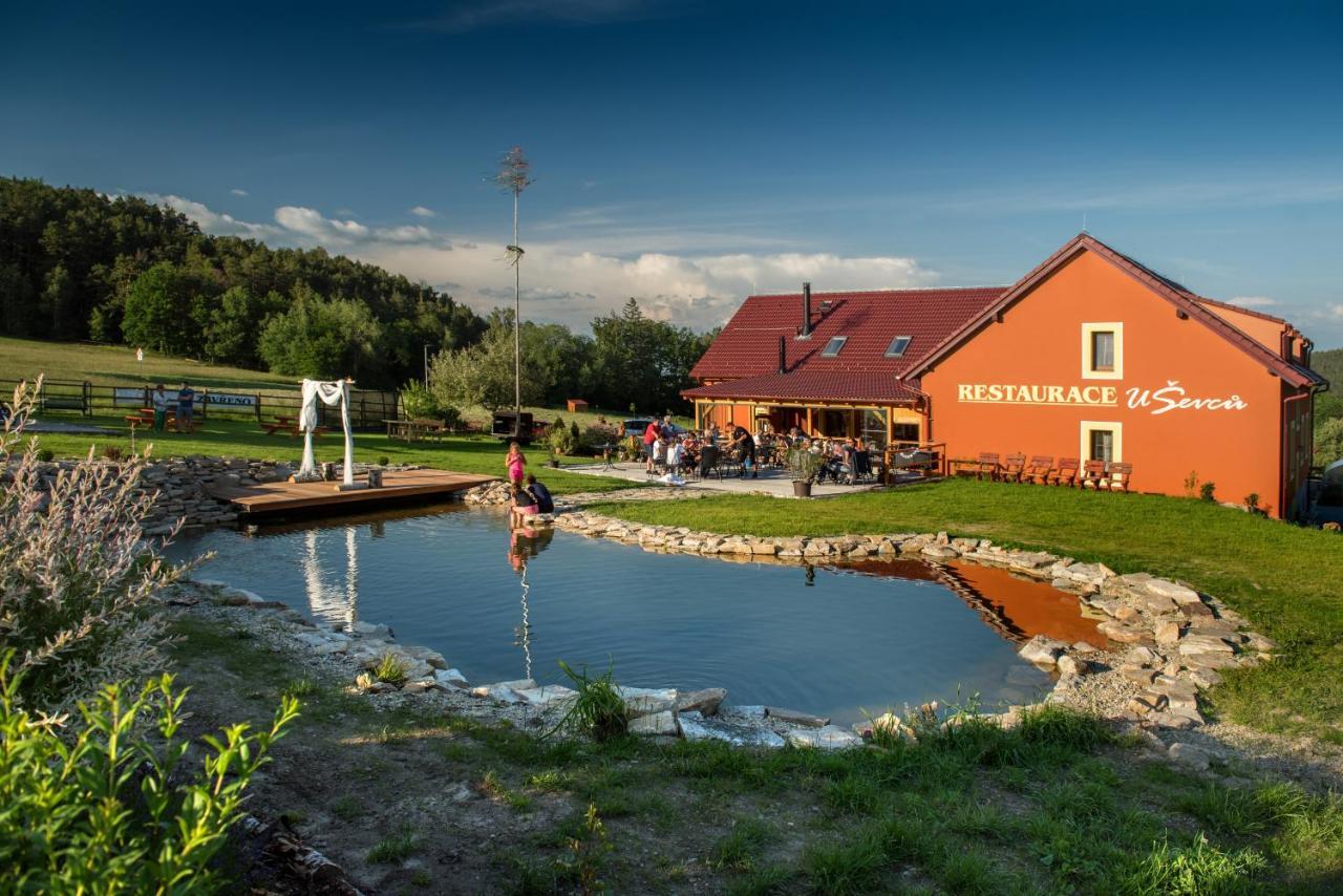 Penzion U Sevcu Hotel Holubov Eksteriør billede